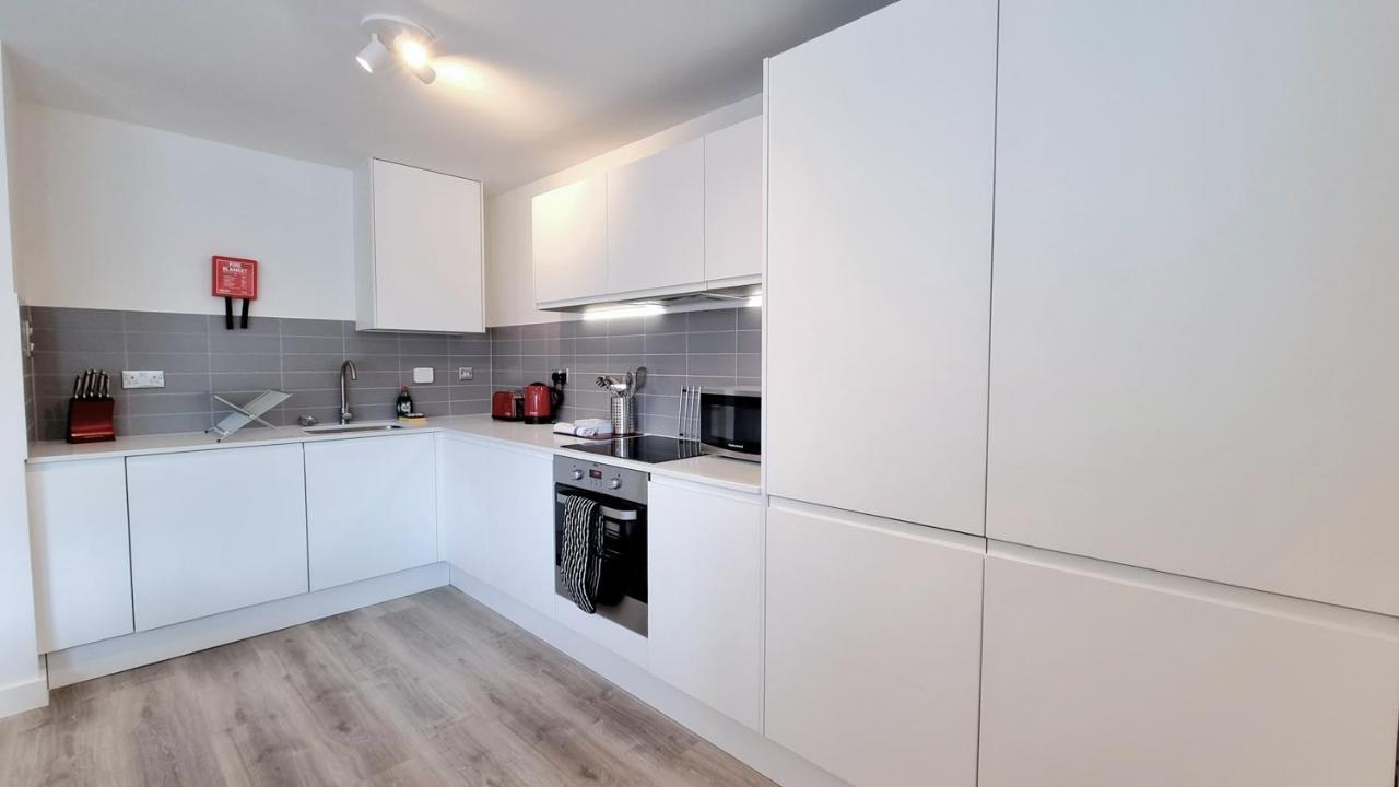 Roomspace Serviced Apartments - Kew Bridge Court 伦敦 外观 照片